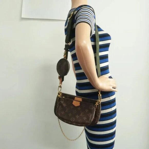 Louis Vuitton Multi Pochette Accessories W/P Monogram Shoulder Bags - Picture 12 of 12